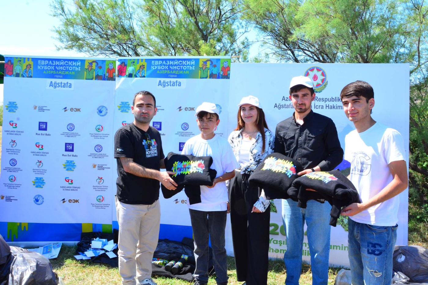 Ağstafada beynəlxalq ekokönüllülülk layihəsi çərçivəsində yarış keçirildi - FOTOLAR